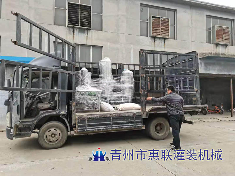 烛式过滤机&水处理净化设备发往河北